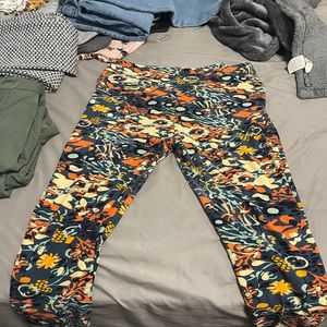 Lularoe legging plus